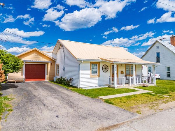 60 East Street, Peebles, OH 45660