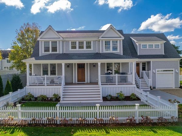 21 Cockachoiset Ln, Barnstable, MA 02655