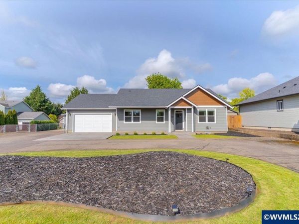 605 NW Orchard Dr, Dallas, OR 97338