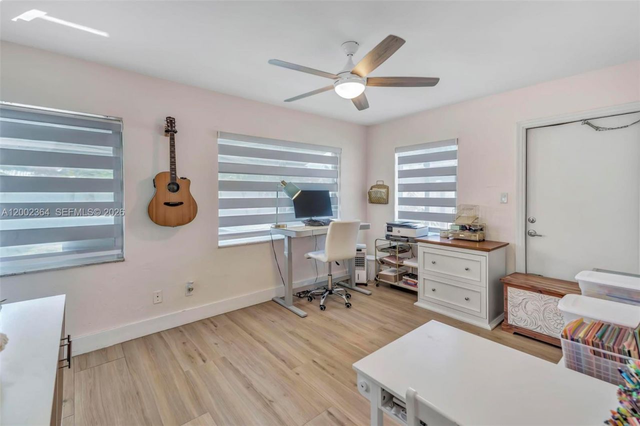 9212 NW 81st Pl, Tamarac, FL 33321 Photo