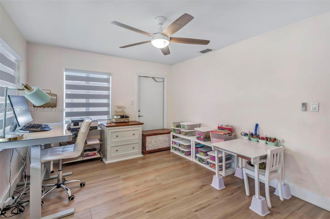 9212 NW 81st Pl, Tamarac, FL 33321 Photo