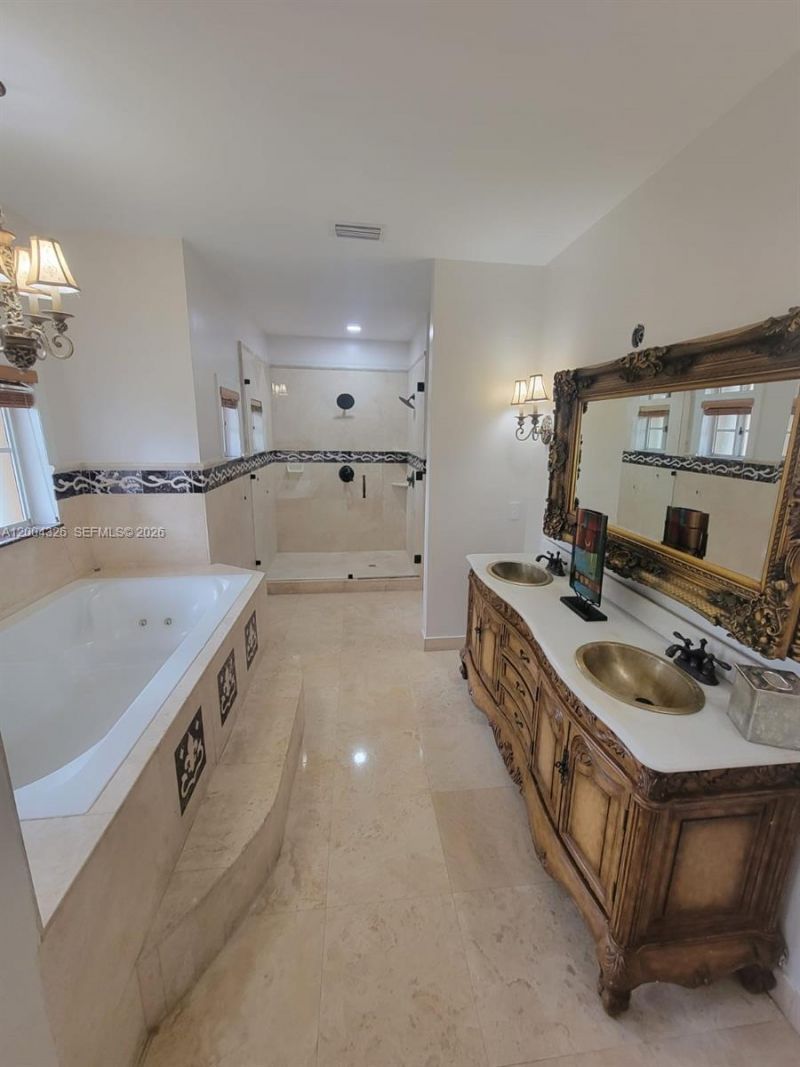 2614 NE 41st Rd , Homestead, FL 33033 Photo