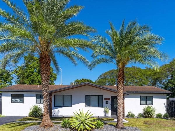 13741 SW 72nd Ter , Miami, FL 33183