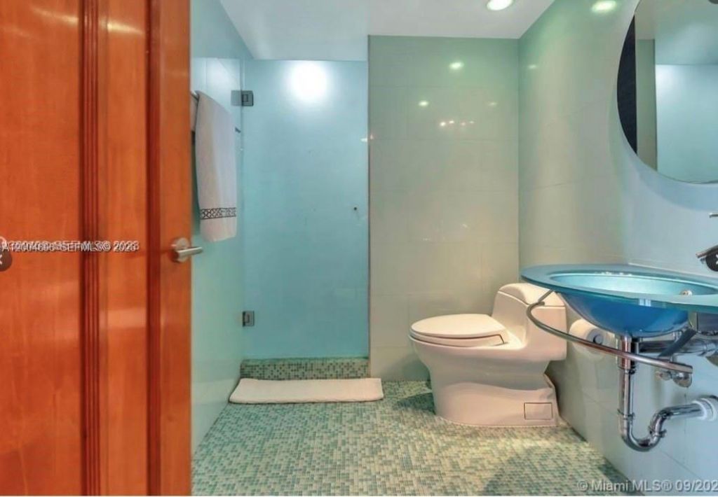 16500 Collins Ave , Unit 1551, Sunny Isles Beach, FL 33160 Photo