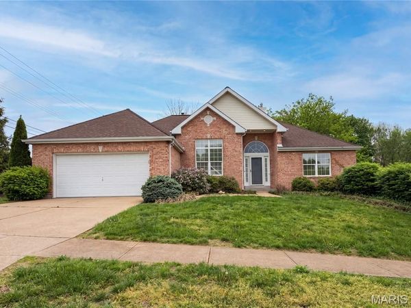 16802 Enderbush Lane, Eureka, MO 63025