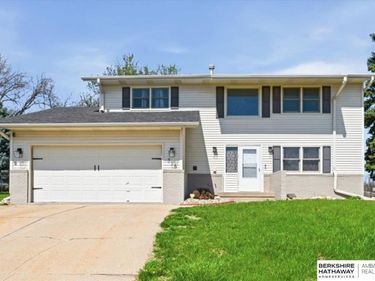 318 Fairview Drive , Glenwood, IA 51534