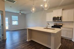 310 Kirkstall Place photo 4