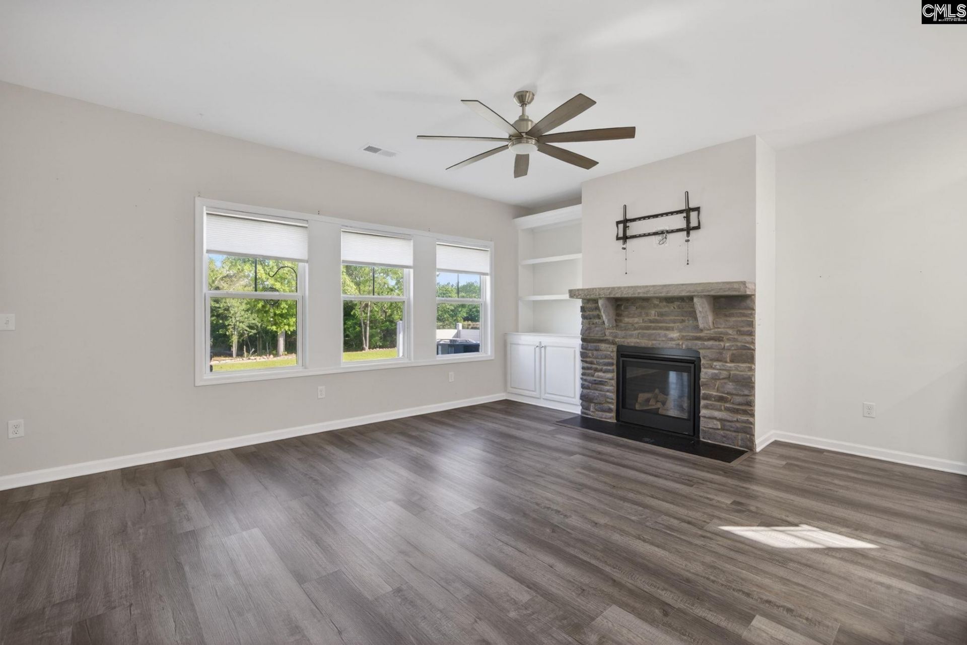 176 Southern Lake  Photo 10