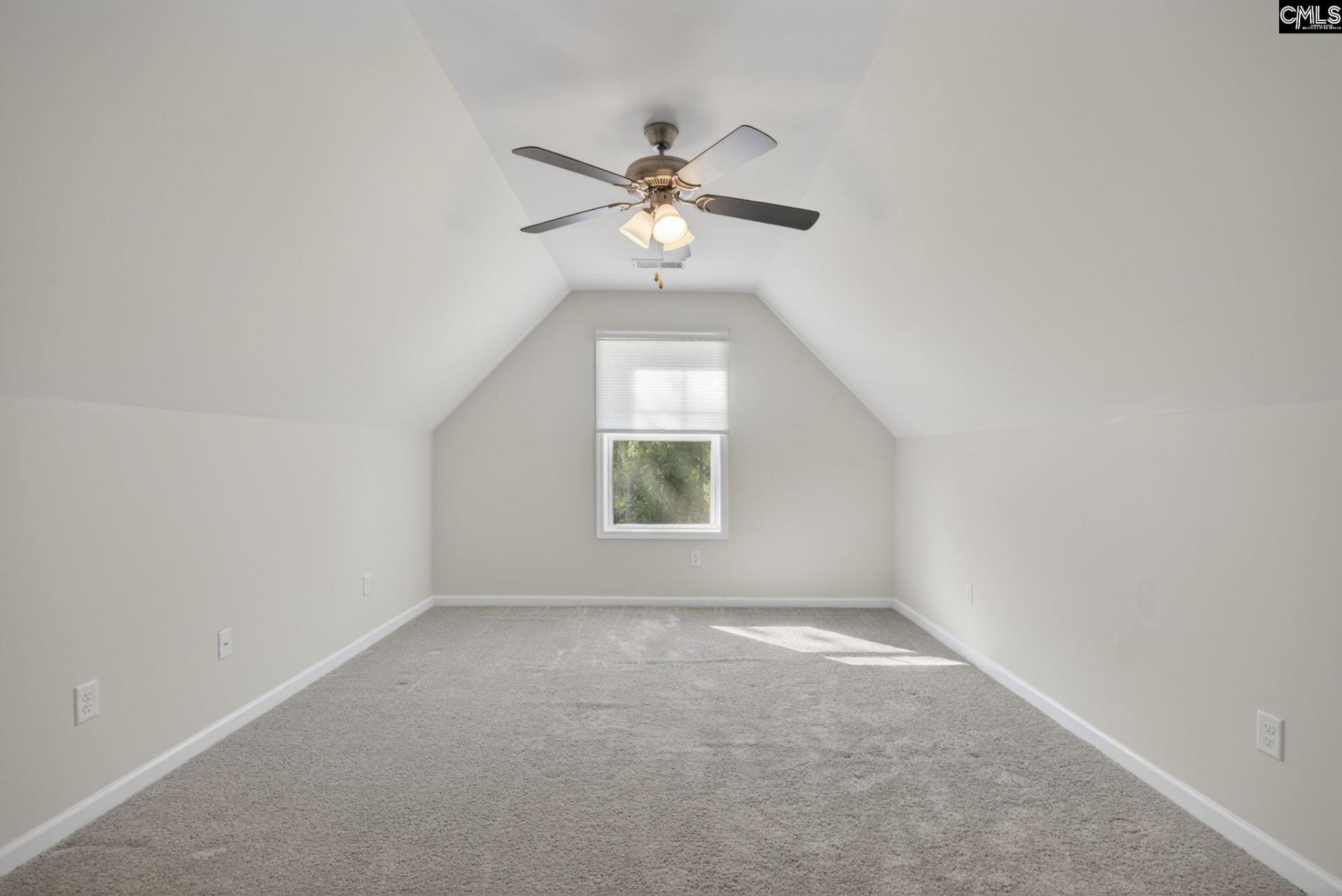 176 Southern Lake  Photo 32