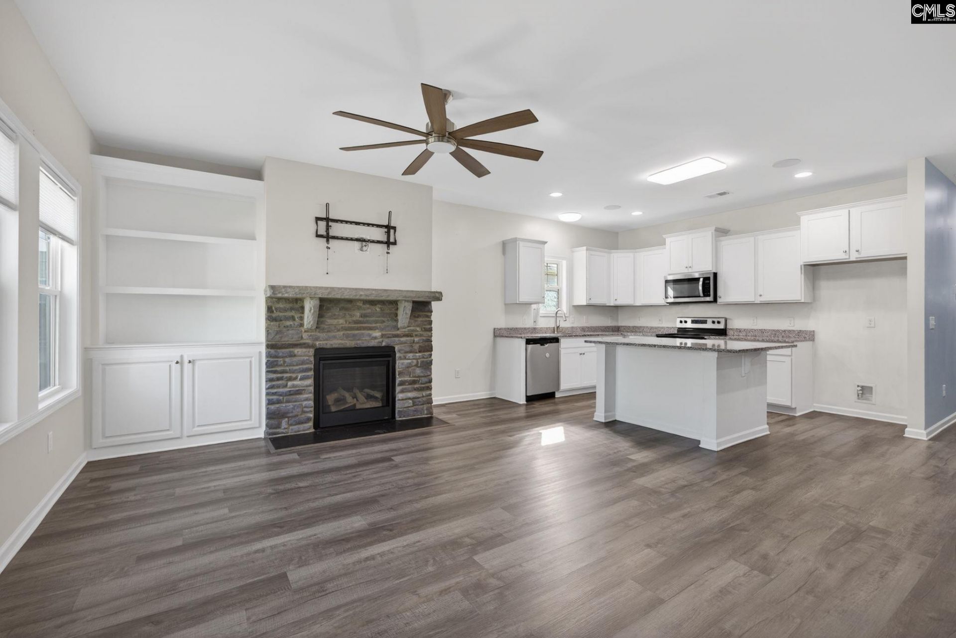 176 Southern Lake  Photo 9