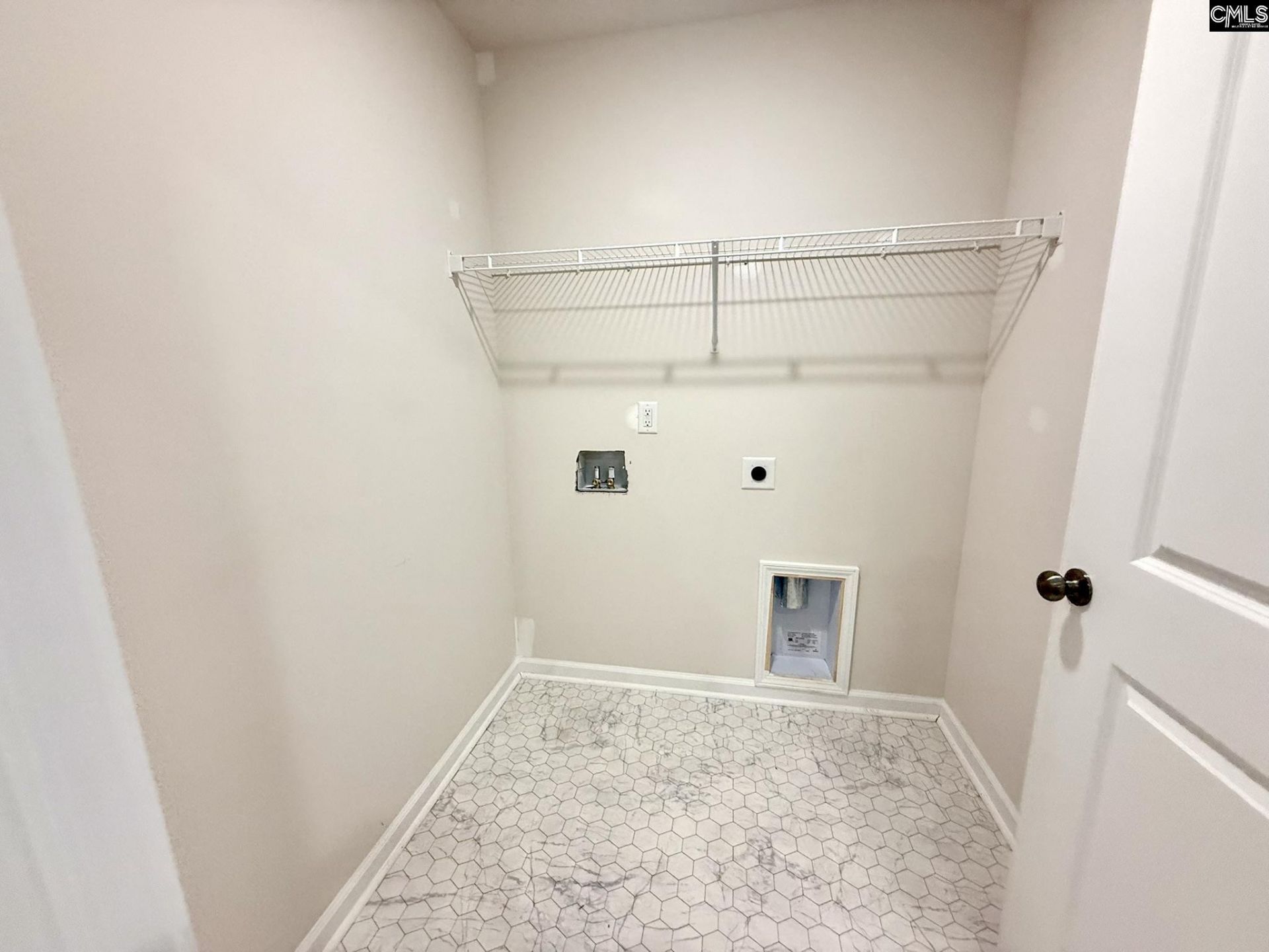 1015 Tabor Place Photo 16