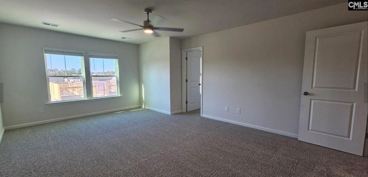 1015 Tabor Place Photo 17