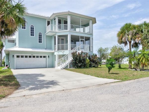 7352 GULF WAY , HUDSON, FL 34667