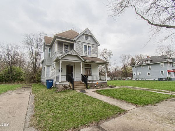 2422 Lawrence Avenue, Toledo, OH 43620