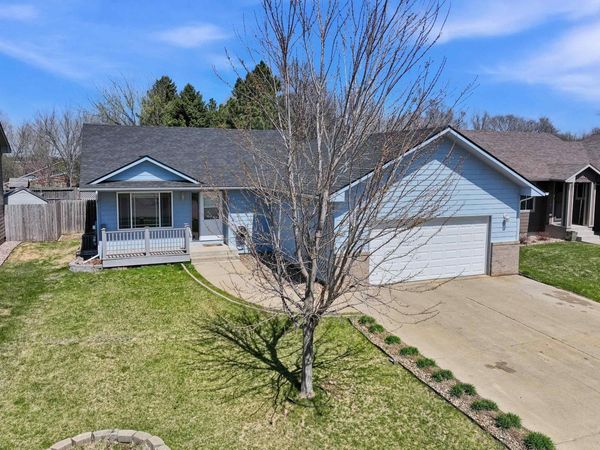 908 Miah St, Harrisburg, SD 57032