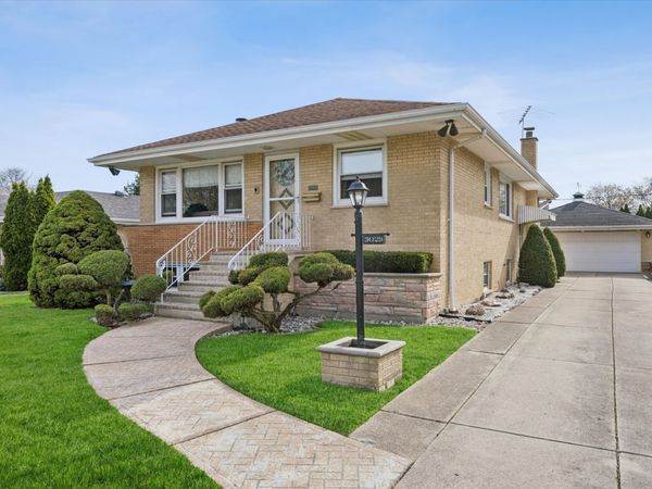 3029 Mayfair Avenue, Westchester, IL 60154