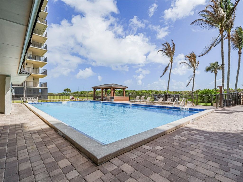 4200 N Highway A1a, Unit 215, North Hutchinson Island, FL 34949 Photo