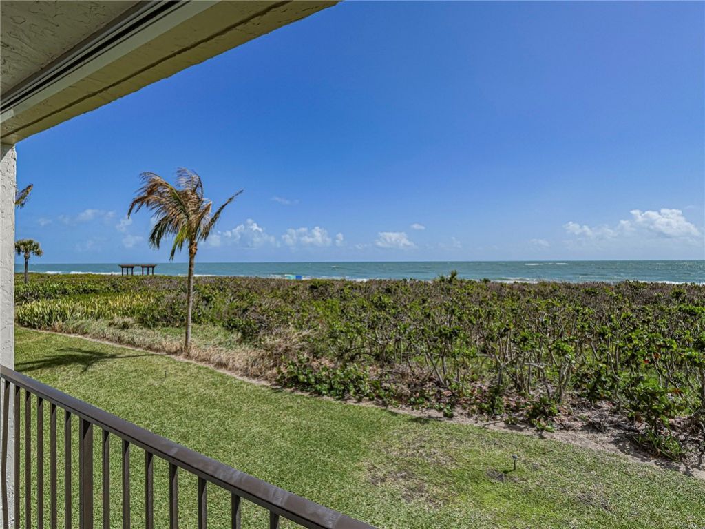 4200 N Highway A1a, Unit 215, North Hutchinson Island, FL 34949 Photo
