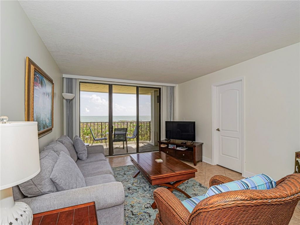 4200 N Highway A1a, Unit 215, North Hutchinson Island, FL 34949 Photo