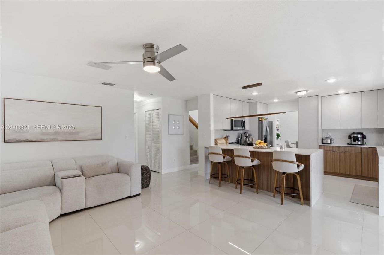 8550 SW 208th St, Cutler Bay, FL 33189 Photo