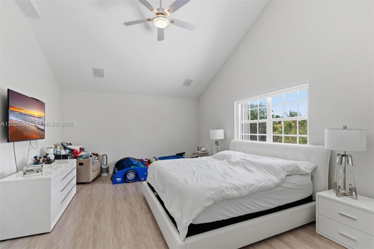 8550 SW 208th St, Cutler Bay, FL 33189 Photo