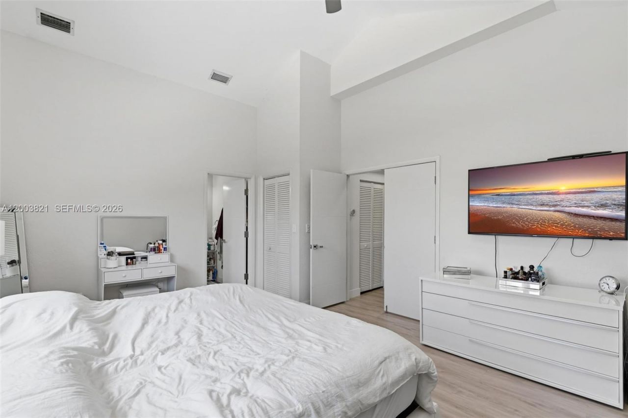 8550 SW 208th St, Cutler Bay, FL 33189 Photo