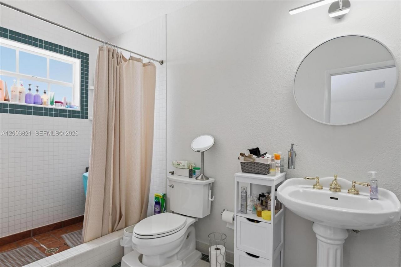 8550 SW 208th St, Cutler Bay, FL 33189 Photo