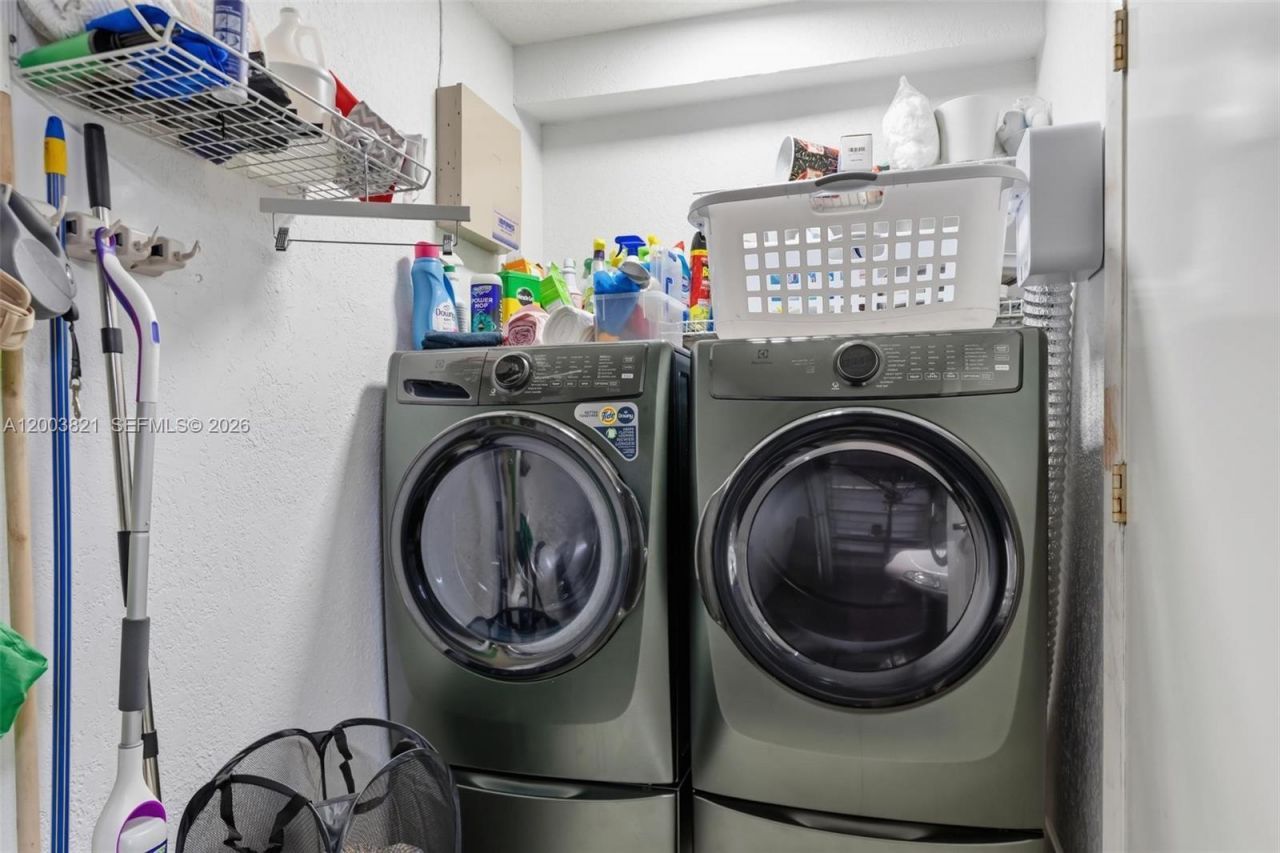 8550 SW 208th St, Cutler Bay, FL 33189 Photo