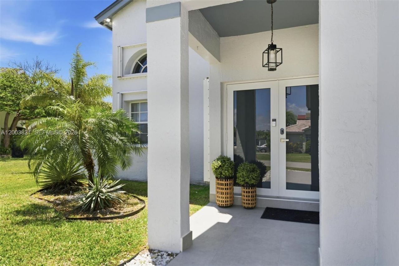 8550 SW 208th St, Cutler Bay, FL 33189 Photo