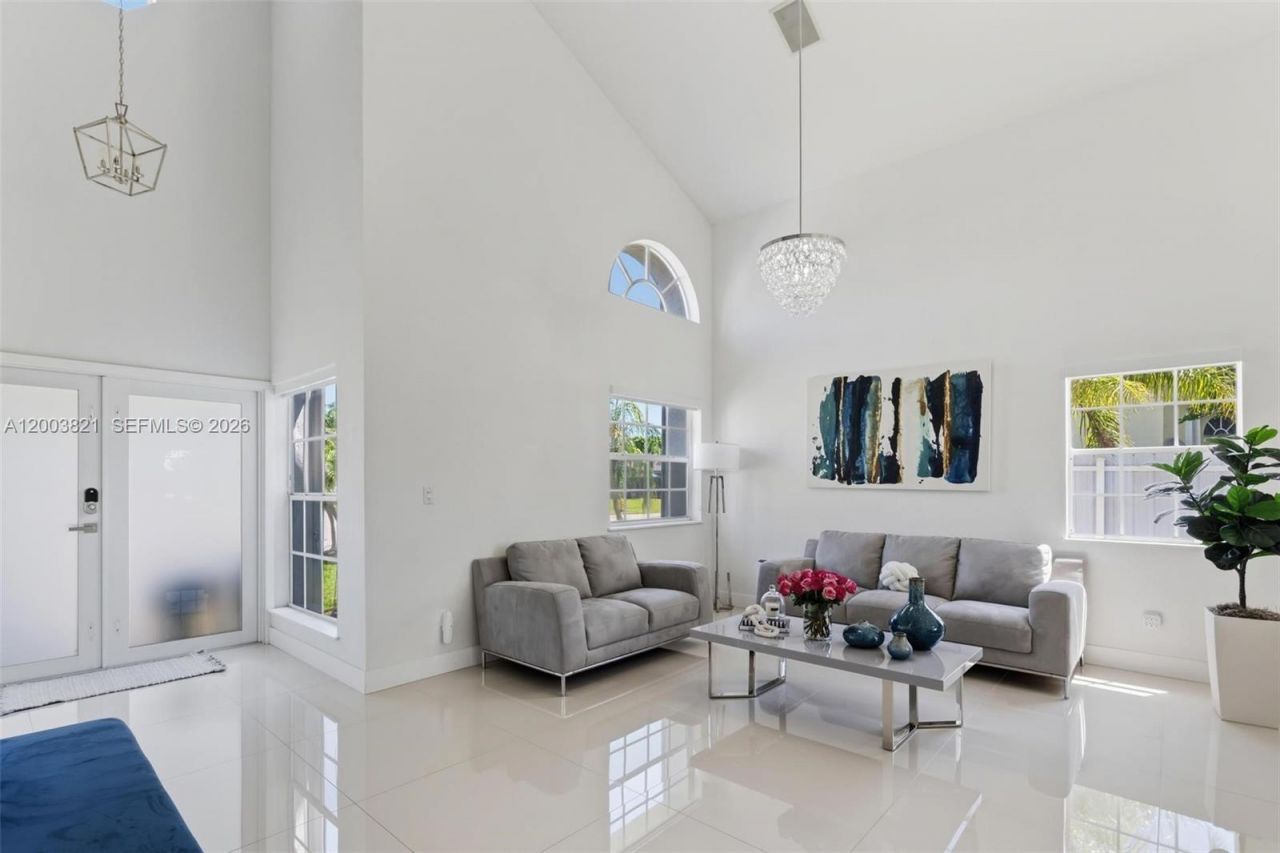 8550 SW 208th St, Cutler Bay, FL 33189 Photo