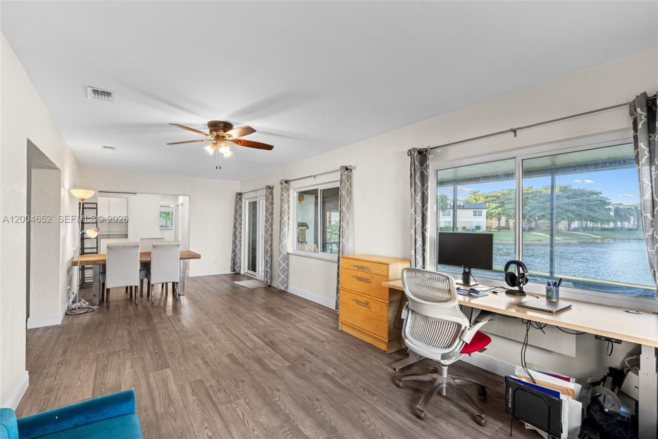9403 NW 74th Pl, Tamarac, FL 33321 Photo