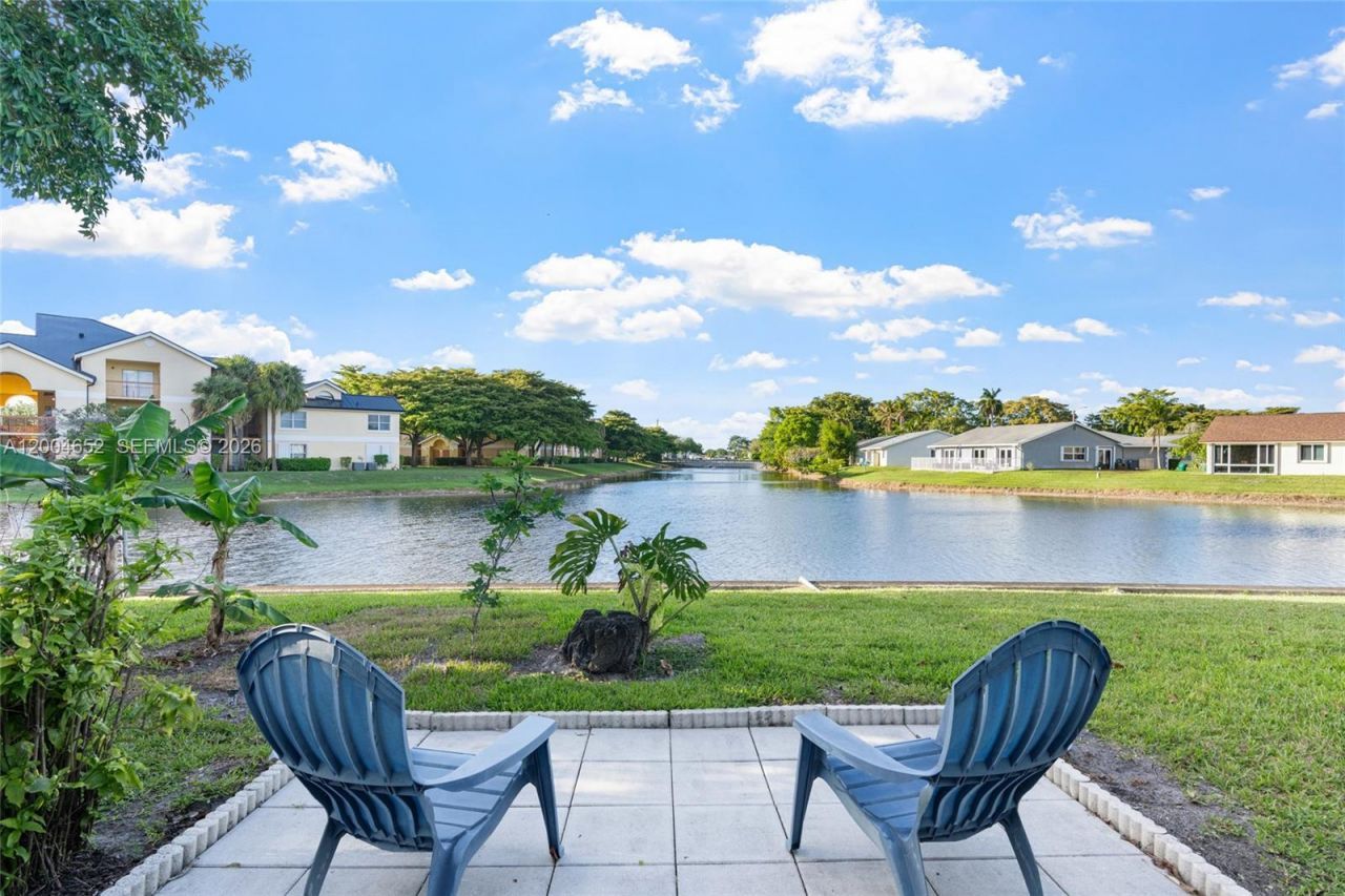 9403 NW 74th Pl, Tamarac, FL 33321 Photo