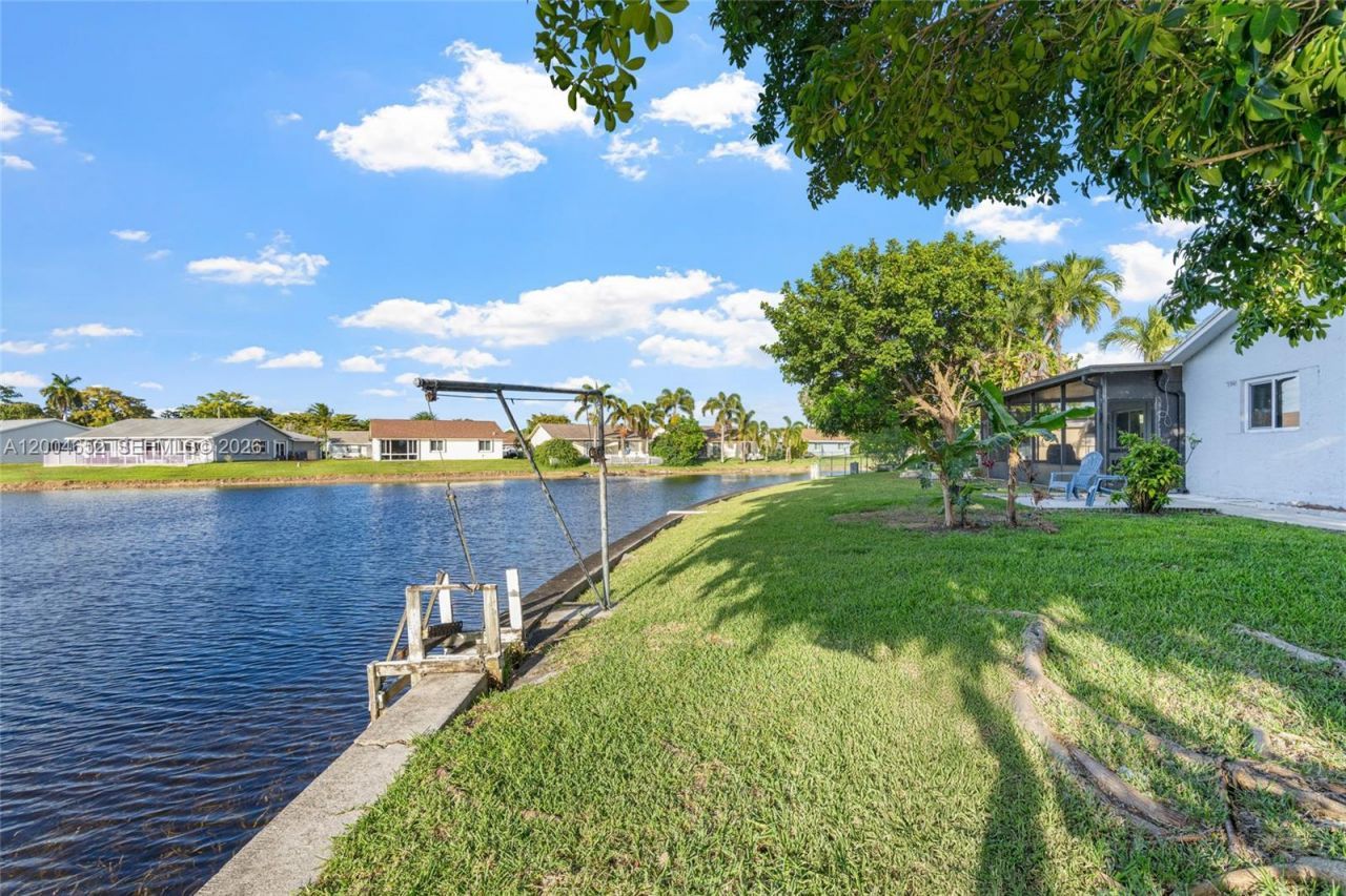 9403 NW 74th Pl, Tamarac, FL 33321 Photo