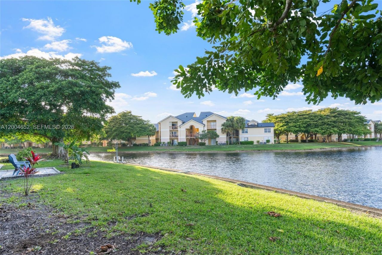 9403 NW 74th Pl, Tamarac, FL 33321 Photo