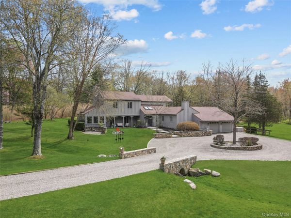 12 E Ridge Road , Waccabuc, NY 10597