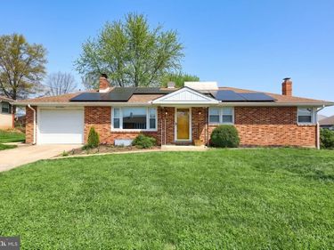 3011 IMPERIAL DRIVE, DOVER, PA 17315
