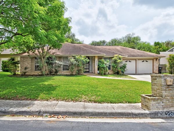 2206 BLUEBERRY HILL ST, San Antonio, TX 78232