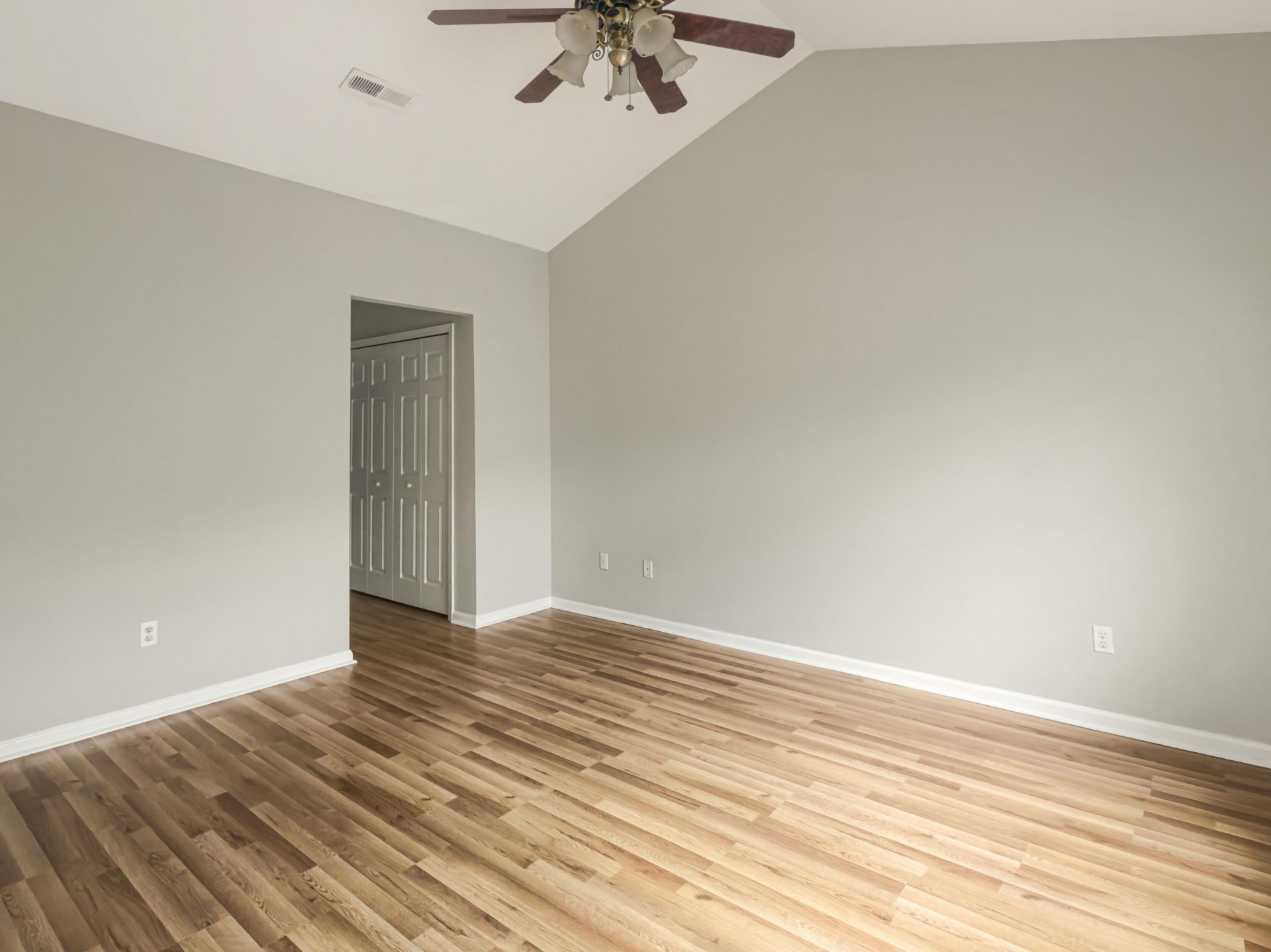 8696 Grassy Oak Trail Photo 11