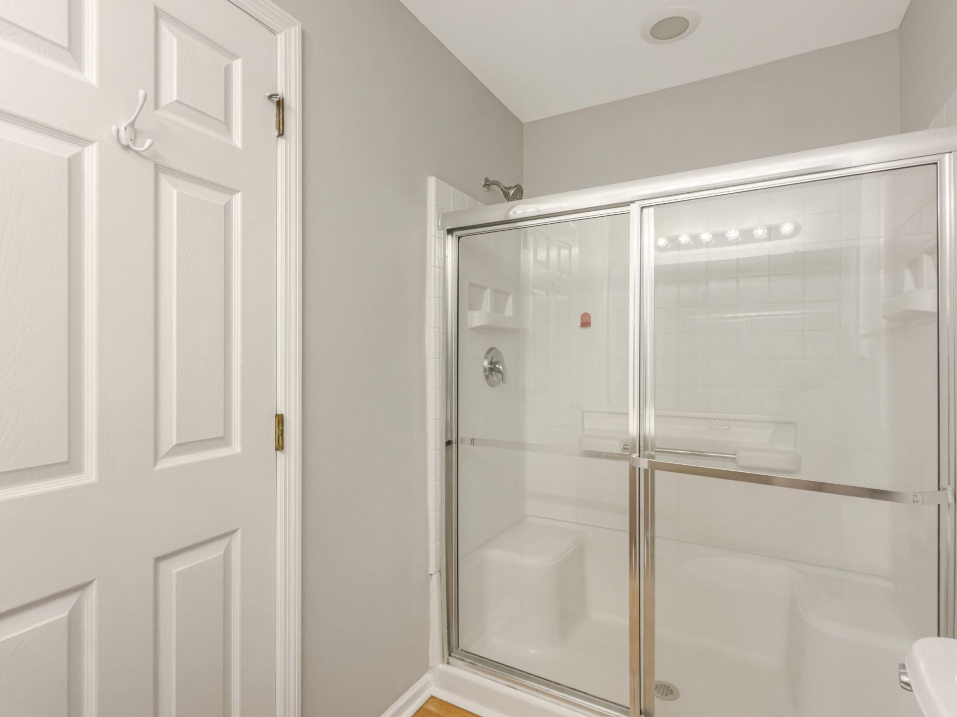 8696 Grassy Oak Trail Photo 15