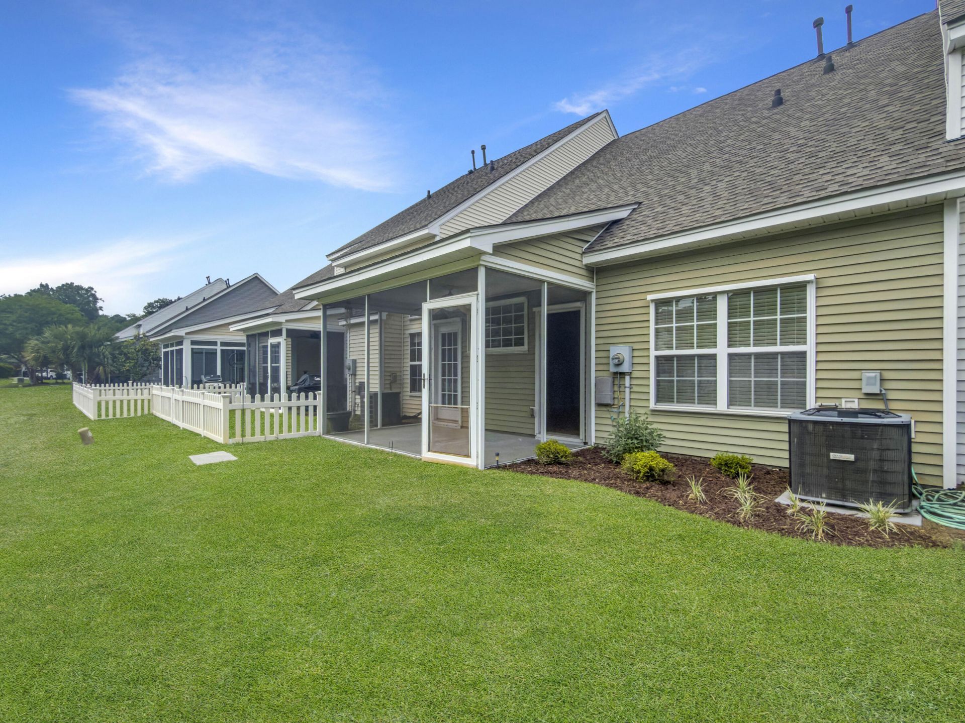 8696 Grassy Oak Trail Photo 5