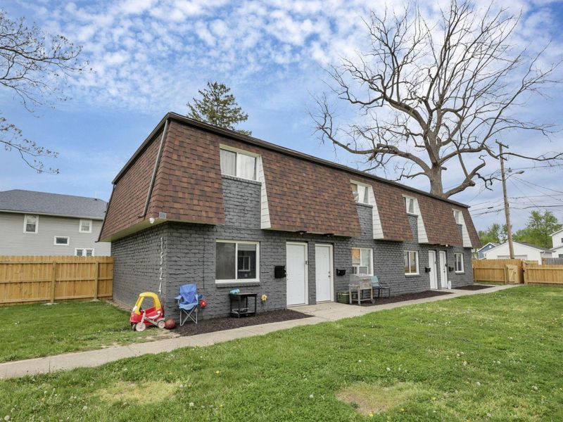1524 Genessee Avenue, Columbus, OH 43211 Photo 3