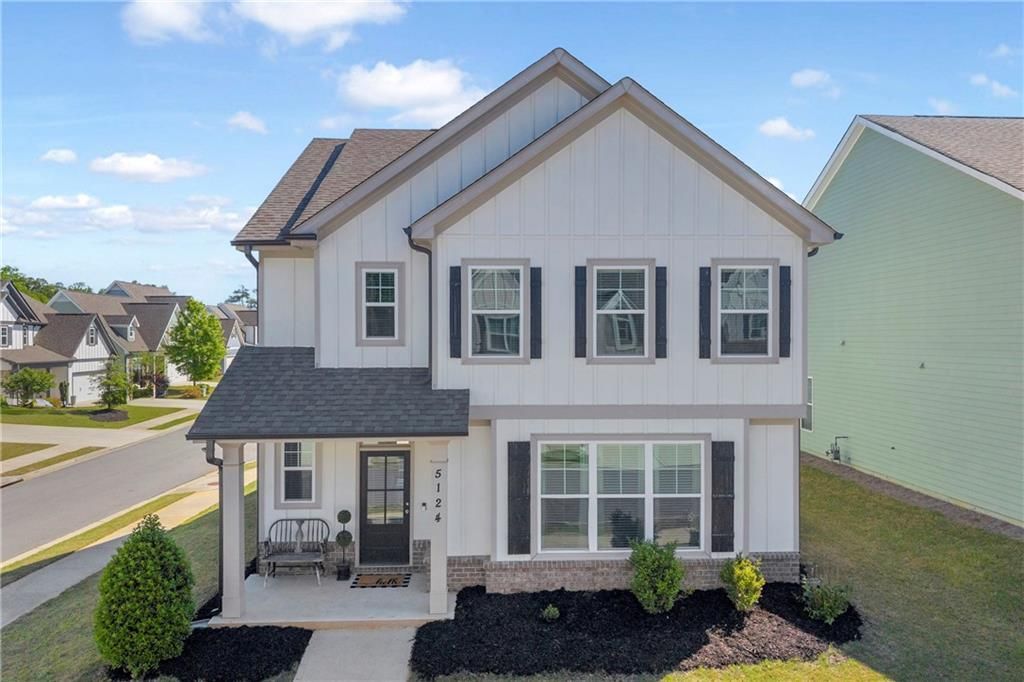5124 Parkwood Drive, Flowery Branch, GA 30542 Main Photo