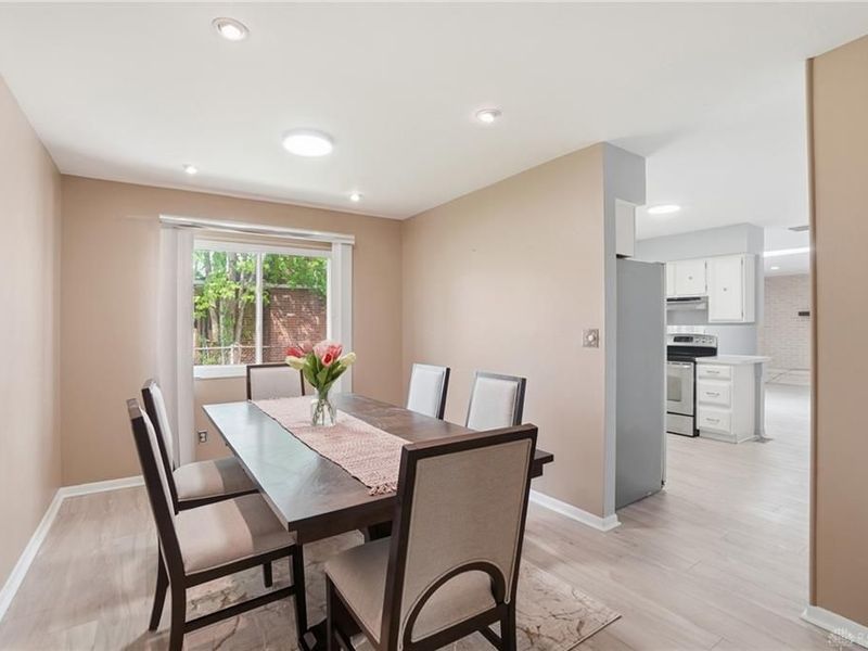 300 Highland Drive, Englewood, OH 45322 Photo 12