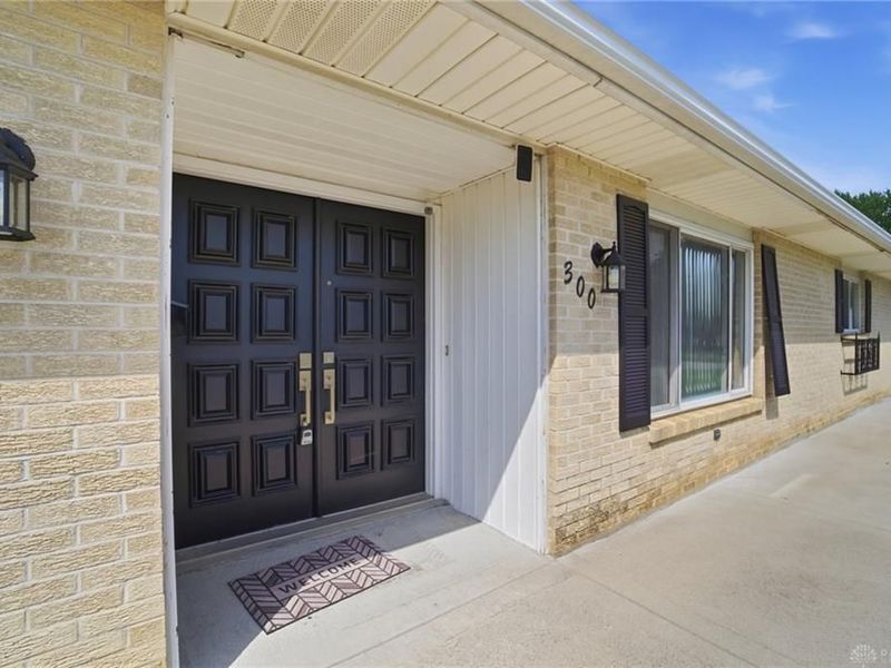 300 Highland Drive, Englewood, OH 45322 Photo 2