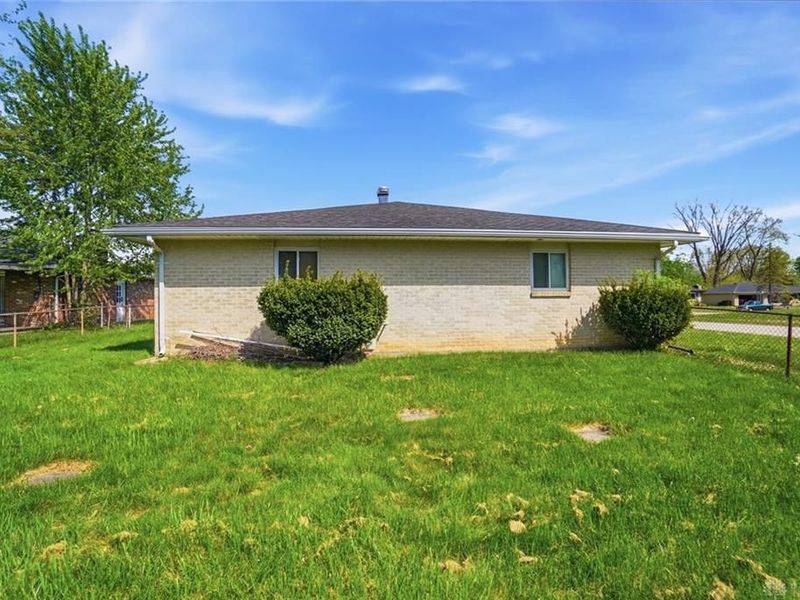 300 Highland Drive, Englewood, OH 45322 Photo 36