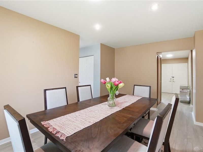 300 Highland Drive, Englewood, OH 45322 Photo 9