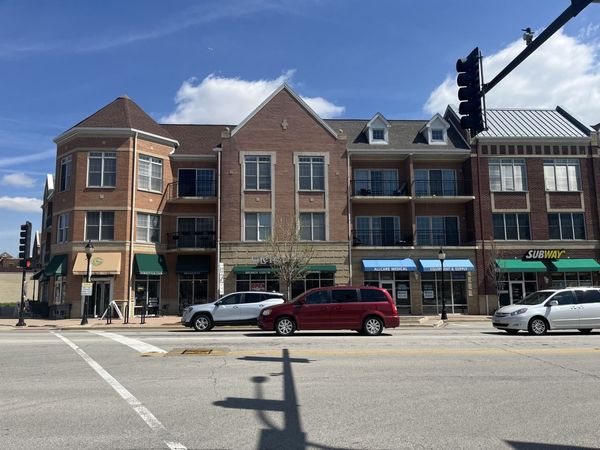 40 E Northwest Highway , Unit 202, Mount Prospect, IL 60056