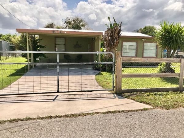 1038 8th Street, Okeechobee, FL 34974