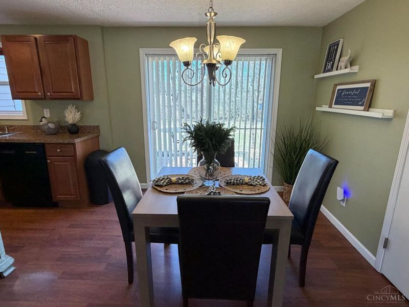 6053 Catherine Drive, Miami Twp, OH 45150 Photo 12