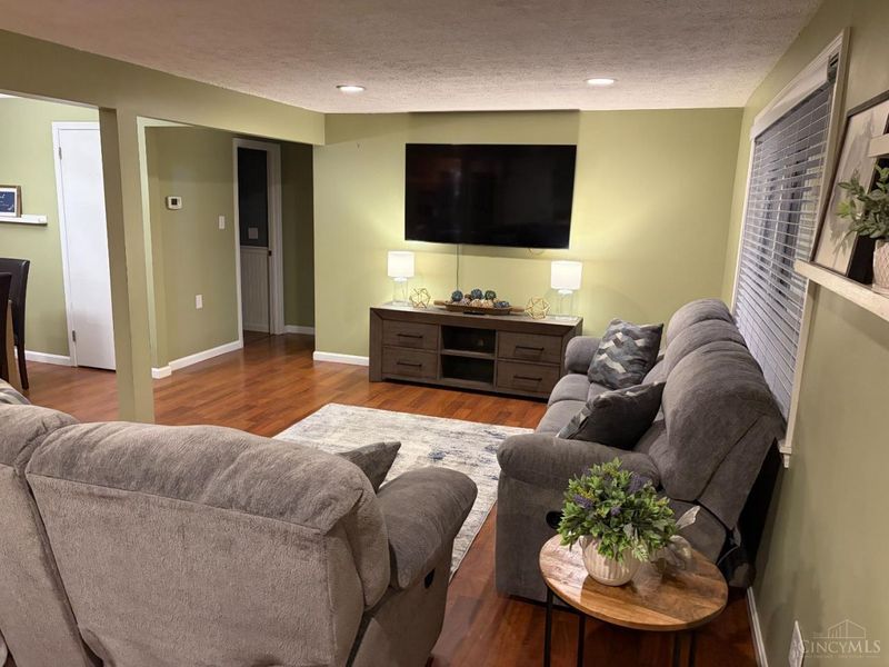 6053 Catherine Drive, Miami Twp, OH 45150 Photo 4